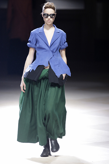 Yohji Yamamoto Catwalk Fashion Show : Team Peter Stigter, catwalk show ...